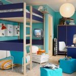 سرير بطابقين لشخص بالغ في الداخل