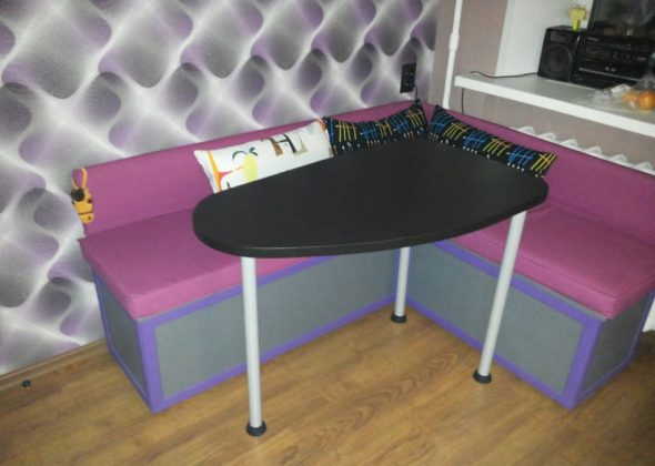 مواد التنجيد والوسائد