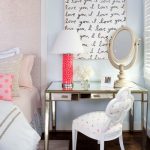 طاولة ماكياج الانصهار