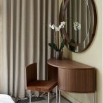 تصميم طاولة ماكياج