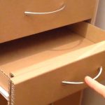 صندوق من صناديق الكرتون