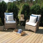 أثاث خوص جميل وأنيق