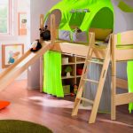 خيمة السرير الخضراء