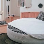 السرير جولة لغرفة النوم الأصلية