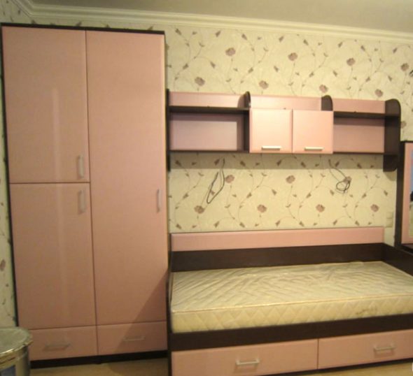 الأثاث من اللوح تفعل ذلك بنفسك