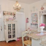 الأثاث بعد decoupage تفعل ذلك بنفسك في الداخل من المطبخ الأبيض