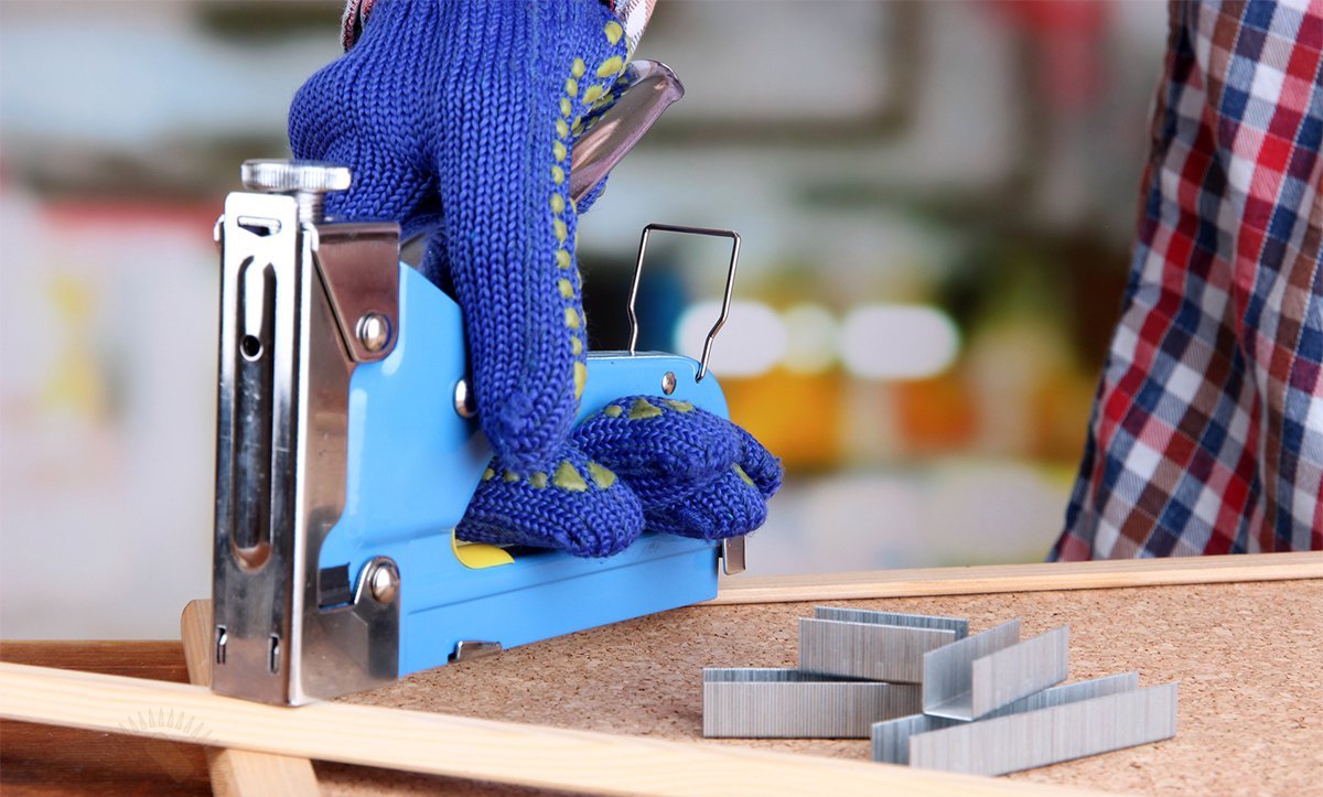 دباسة ميكانيكية