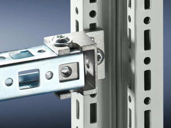 تركيب الإطارات للأثاث