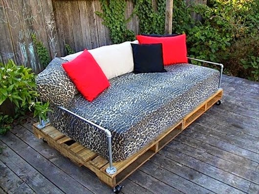 أريكة لينة للراحة