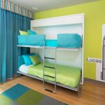 الأطفال غير عادية لمراهقين