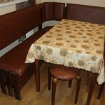 ركن بني غير عادي للمطبخ