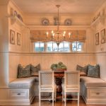 منطقة لتناول الطعام مع مطبخ صغير للمطبخ الصغير