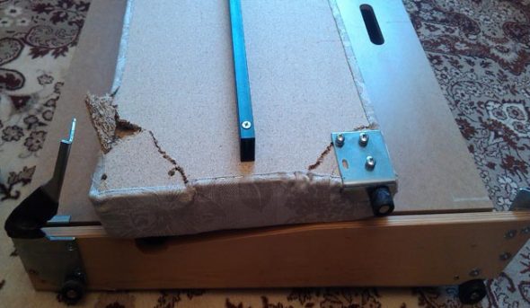 متصدع قاعدة الأريكة