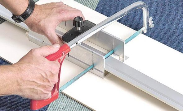 قطع اللوح بالحجم المطلوب