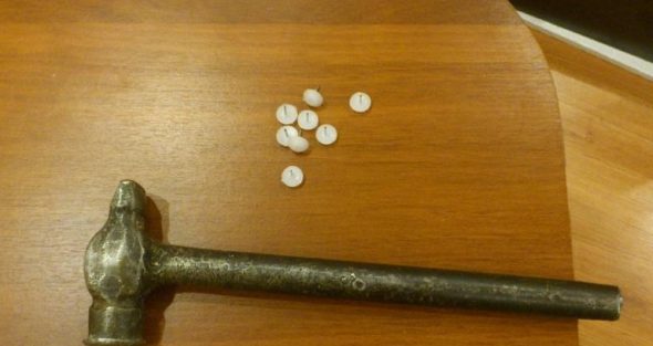 نحن مسمار منصات كعب