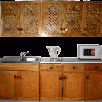 مجموعة المطبخ بسيطة إلى البلاد بأيديهم