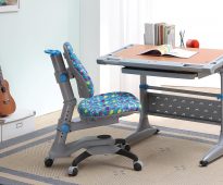 كرسي قابل للتعديل للطالب