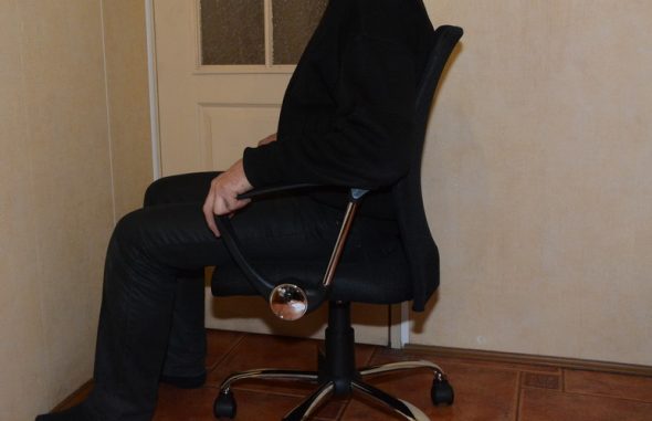 الجلوس والتحقق