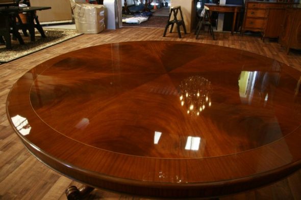 طاولة الجوز