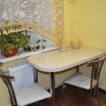 طاولة لمطبخ صغير