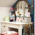 الجدول ماكياج المرآة