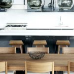 مشرق الجوز في أسلوب التكنولوجيا الفائقة