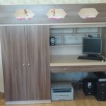 أثاث مريح للأطفال مع مكتب للكمبيوتر وسرير وخزانة ملابس