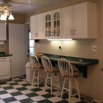 شريط مريح وعملي على طول الجدار