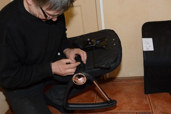 ضبط المقبض في مكانه