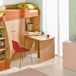 سرير بطابقين العلية