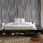 غرفة على طراز لوفت مع سرير مرتفع