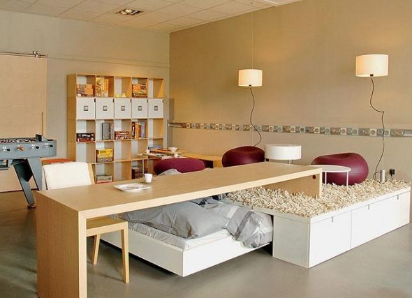 سرير المنصة للمراهق