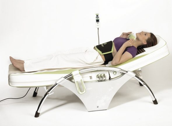 سرير التدليك في حالة صالحة للعمل