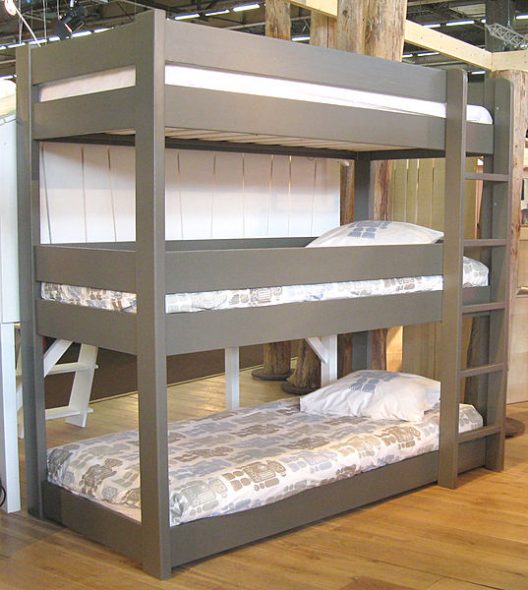 نموذج الطبقات لغرفة صغيرة