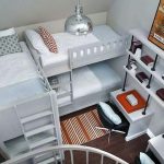 غرفة الأطفال الصغيرة لعدة أطفال