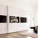 خزانة ملابس غير عادية لغرفة غير عادية