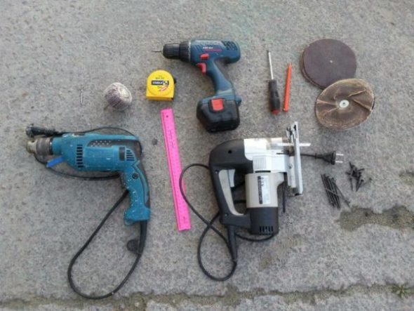 أدوات للعمل