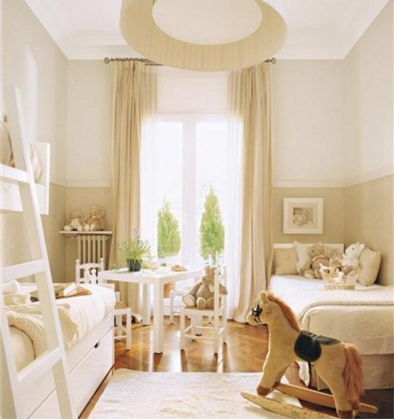 غرفة مشتركة لثلاث فتيات