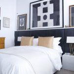 الوسائد البرتقال ضد اللوح الأمامي الظلام