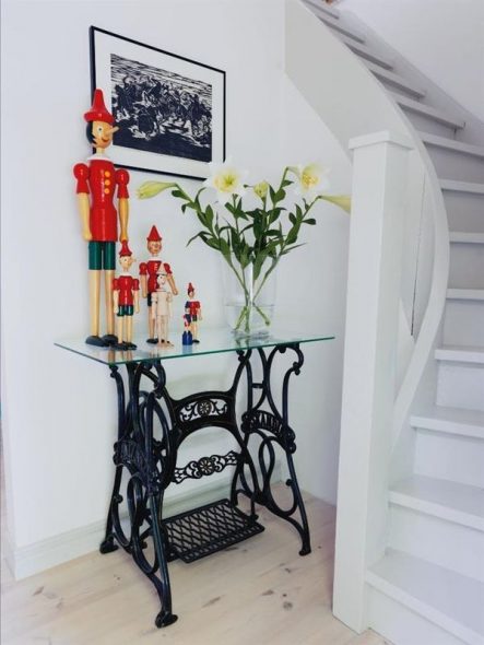 الوقوف مع الساقين غير عادية