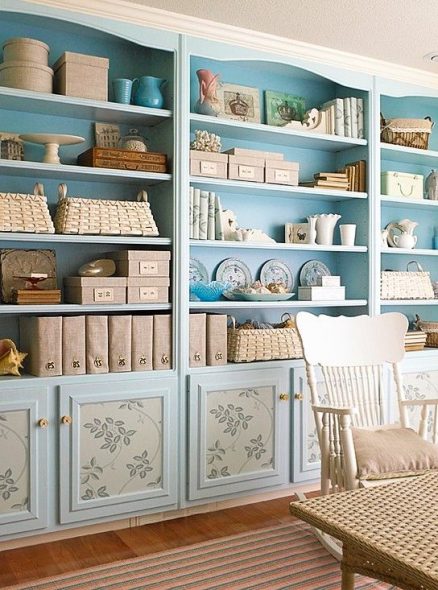 خزائن مفتوحة لغرفة المعيشة