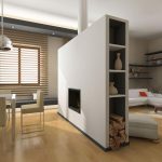 قسم مع مدفأة لتناول الطعام ومناطق المعيشة