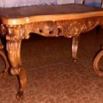 مثال على الأعمال الفنية الخشبية