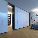 تتيح لك خزانة الملابس تقسيم المساحة واستخدامها بشكل اقتصادي أكثر.