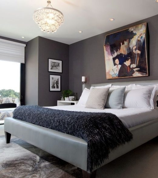 اللوح الأمامي كجزء من إطار السرير