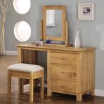 منضدة الزينة الخشبية مع مرآة