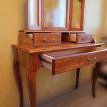 الجدول خلع الملابس خمر