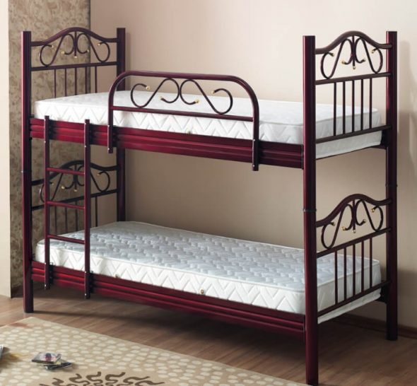 سرير معدني خمر