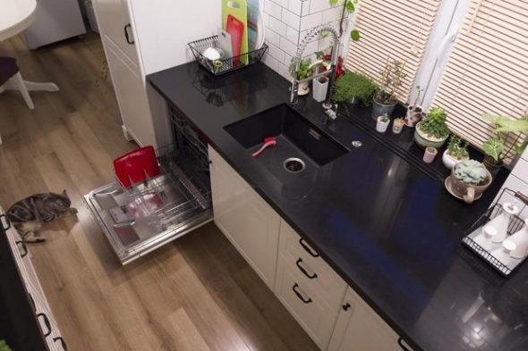 مطبخ مجهز مع بالوعة