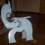 كرسي طفل معقد مصنوع من الخشب الرقائقي ، صنعه بنفسك